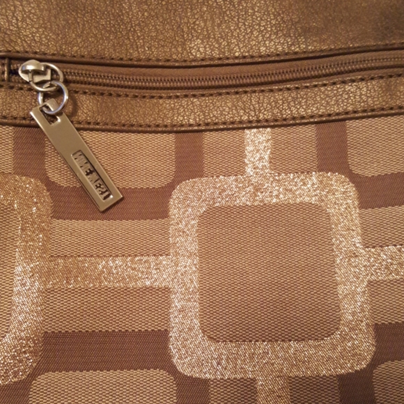 Nine West tan summer crossbody bag - Picture 4 of 4